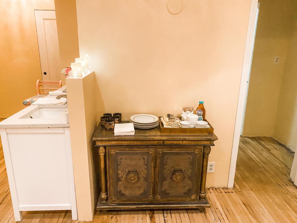 Island Girl Spa + Bed And Breakfast Los Angeles Buitenkant foto